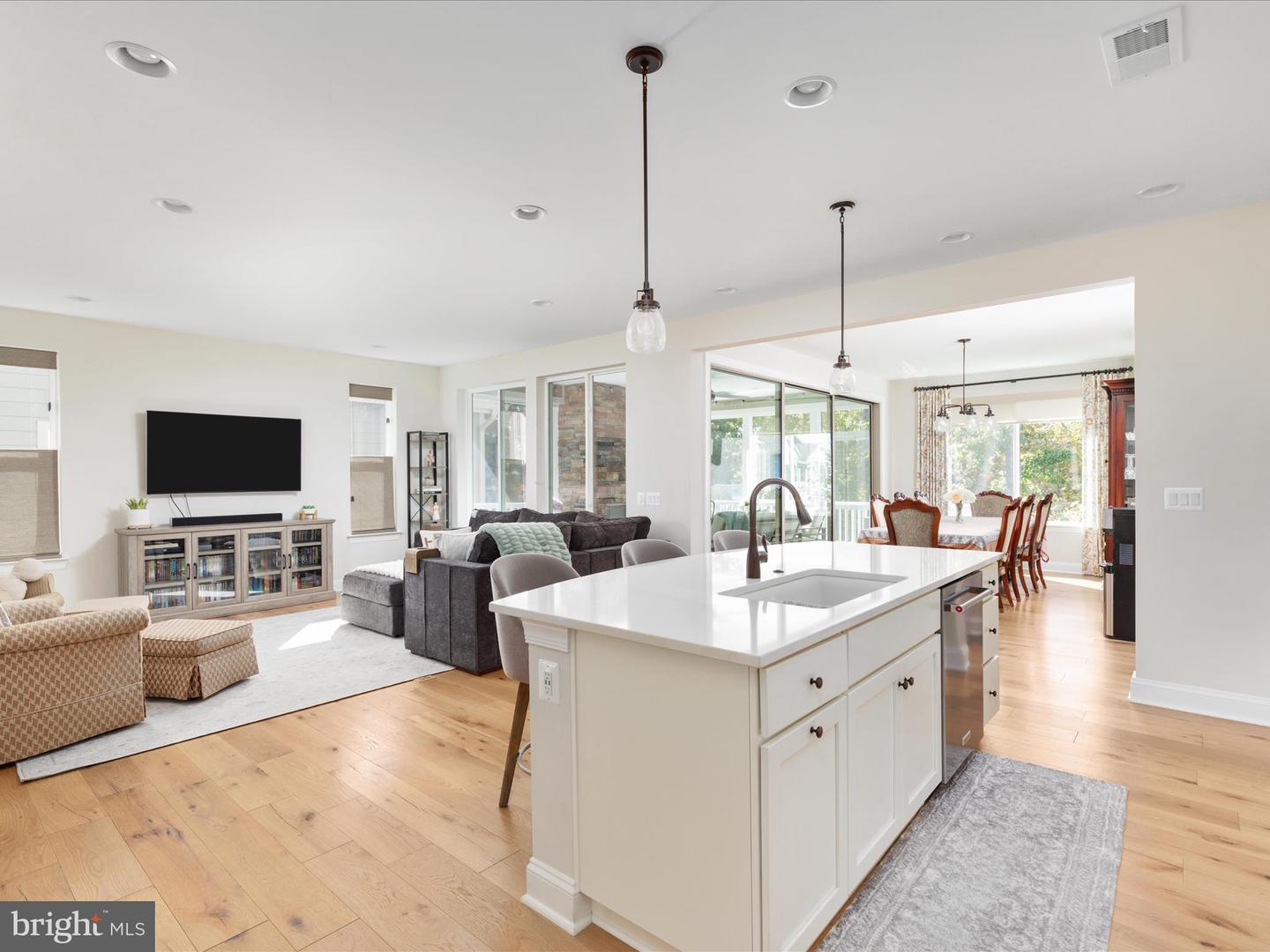 144 COWBIRD ST, LAKE FREDERICK, Virginia 22630, 4 Bedrooms Bedrooms, ,4 BathroomsBathrooms,Residential,For sale,144 COWBIRD ST,VAFV2037546 MLS # VAFV2037546