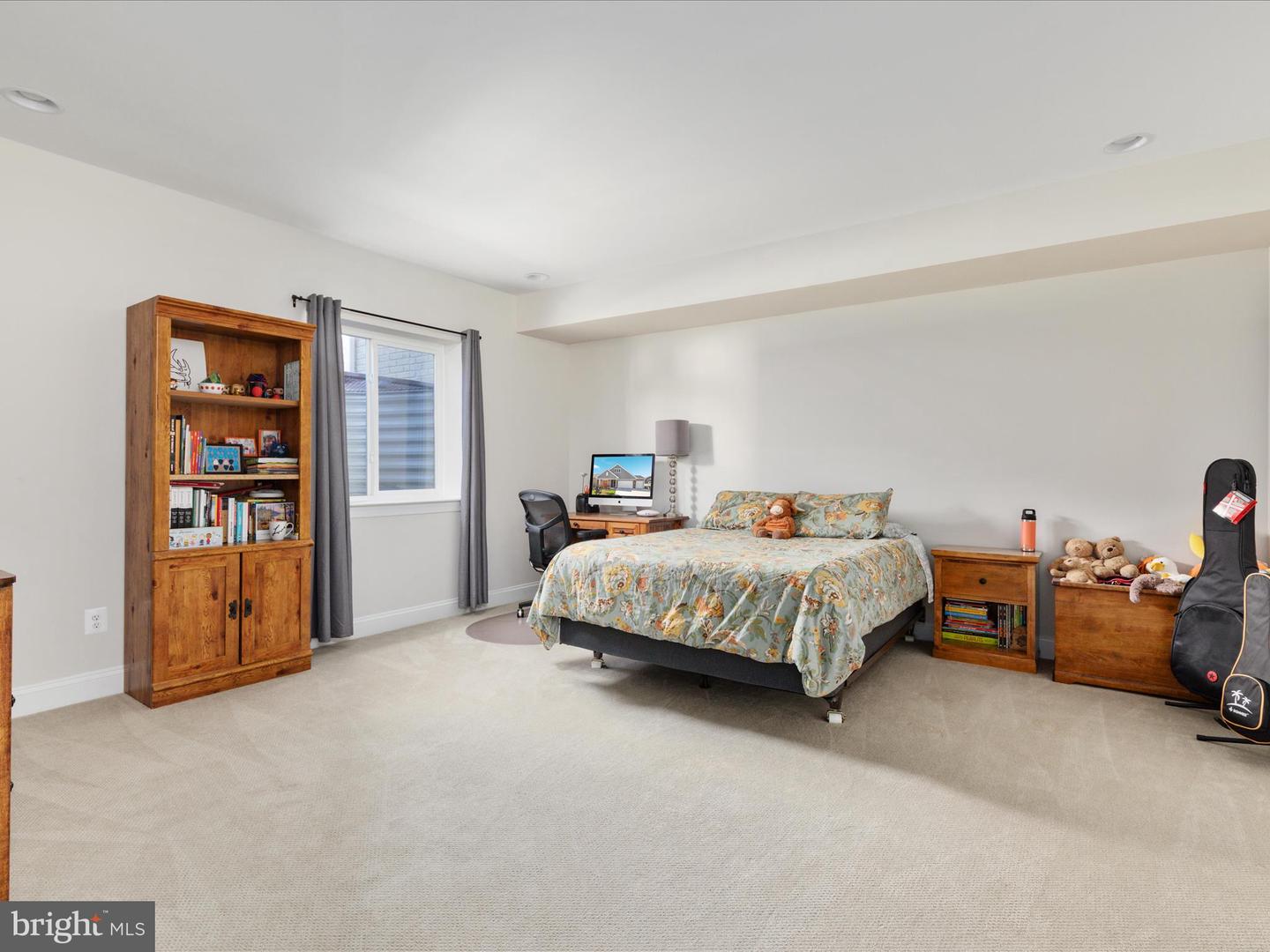 144 COWBIRD ST, LAKE FREDERICK, Virginia 22630, 4 Bedrooms Bedrooms, ,4 BathroomsBathrooms,Residential,For sale,144 COWBIRD ST,VAFV2037546 MLS # VAFV2037546