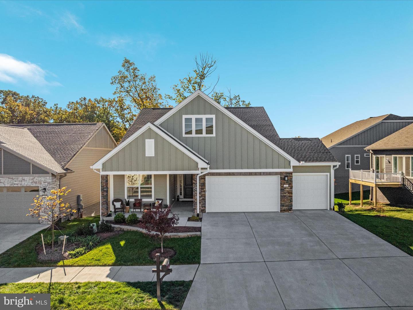 144 COWBIRD ST, LAKE FREDERICK, Virginia 22630, 4 Bedrooms Bedrooms, ,4 BathroomsBathrooms,Residential,For sale,144 COWBIRD ST,VAFV2037546 MLS # VAFV2037546