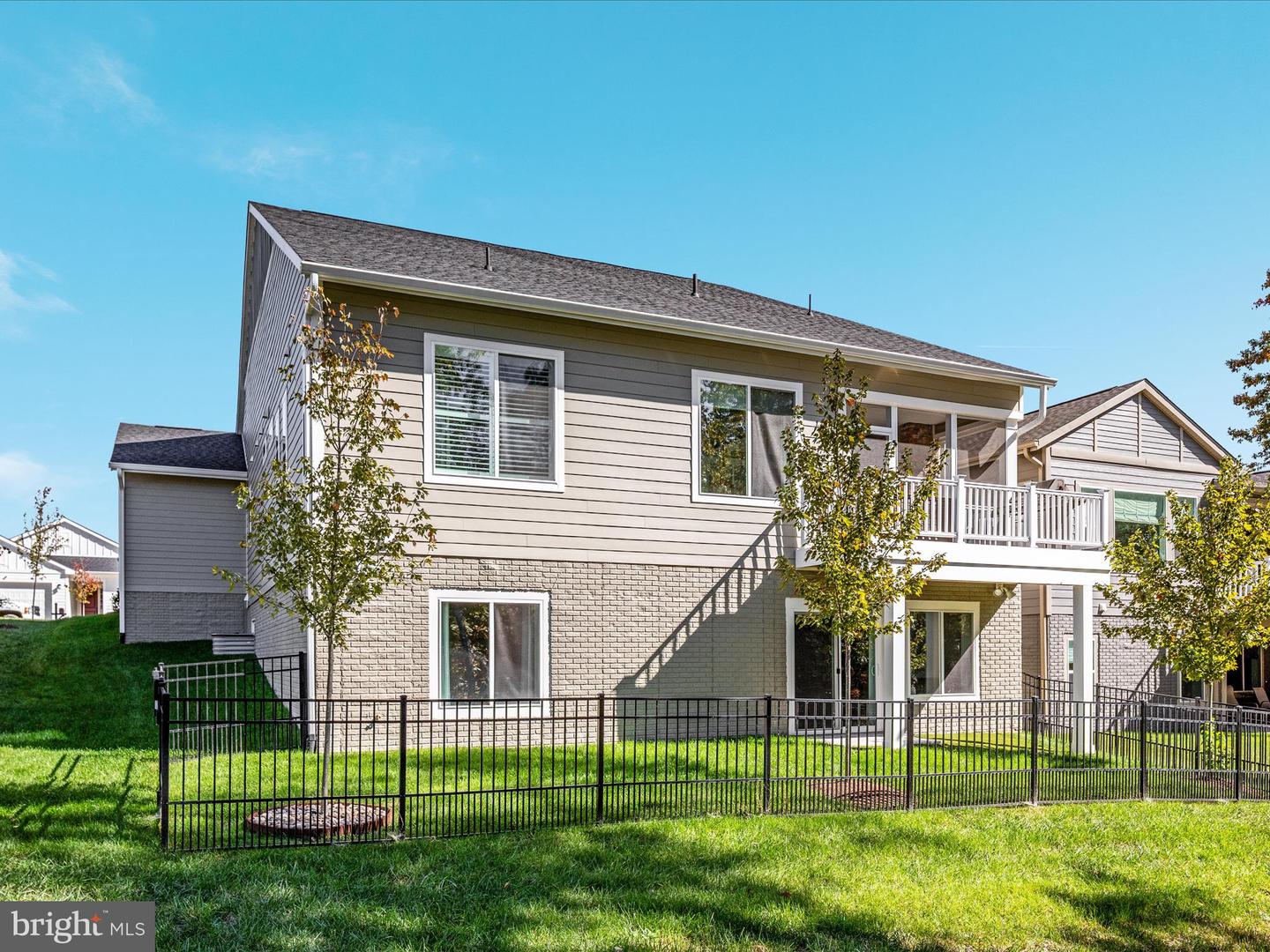 144 COWBIRD ST, LAKE FREDERICK, Virginia 22630, 4 Bedrooms Bedrooms, ,4 BathroomsBathrooms,Residential,For sale,144 COWBIRD ST,VAFV2037546 MLS # VAFV2037546