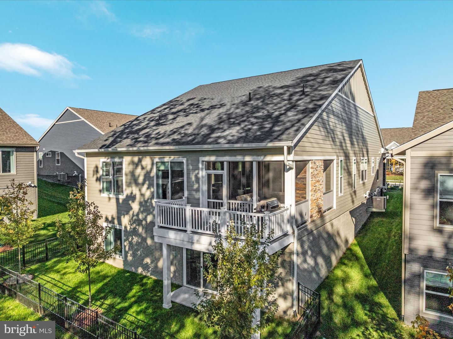 144 COWBIRD ST, LAKE FREDERICK, Virginia 22630, 4 Bedrooms Bedrooms, ,4 BathroomsBathrooms,Residential,For sale,144 COWBIRD ST,VAFV2037546 MLS # VAFV2037546