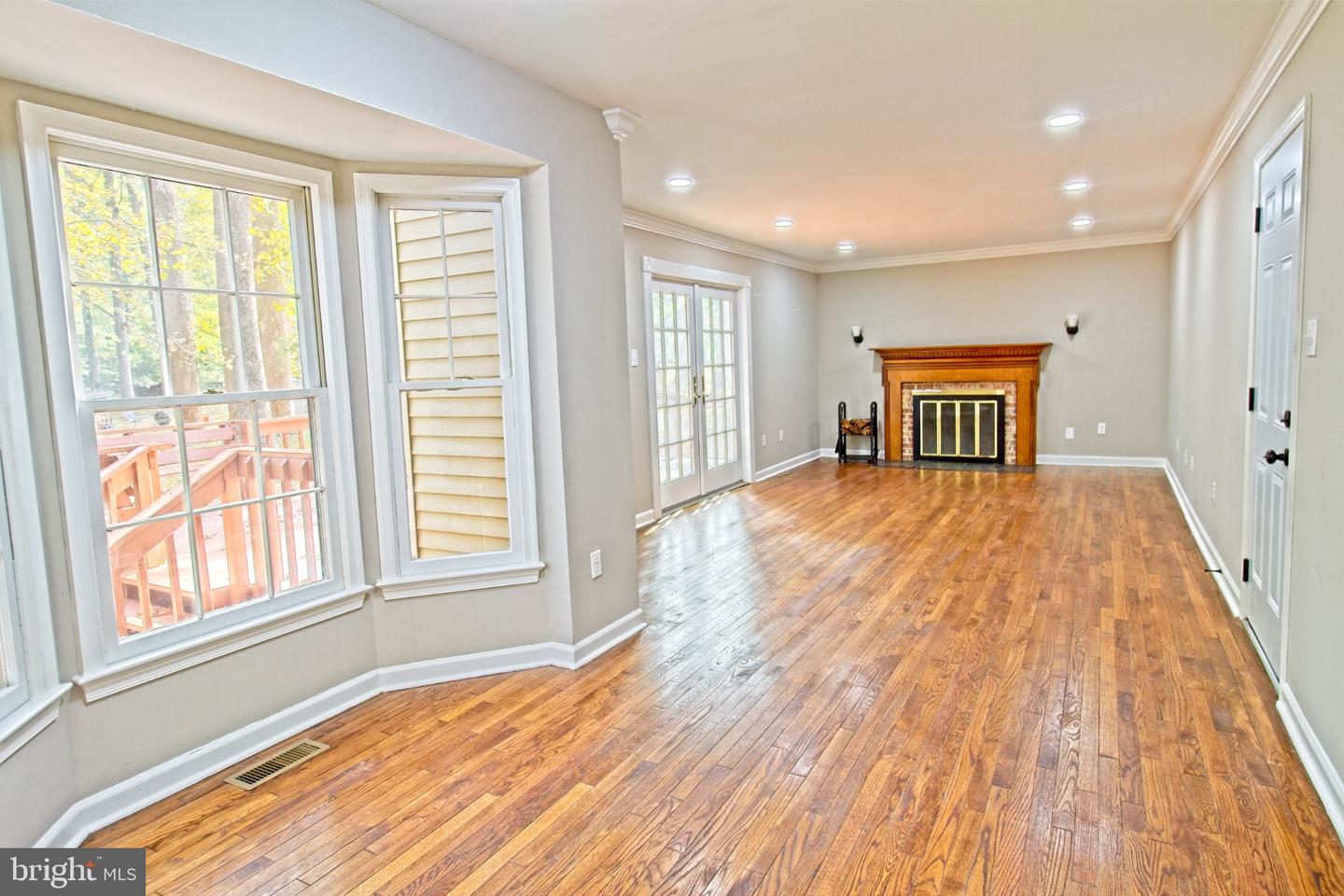 8157 POPLAR GROVE DR, WARRENTON, Virginia 20187, 4 Bedrooms Bedrooms, 7 Rooms Rooms,2 BathroomsBathrooms,Residential,For sale,8157 POPLAR GROVE DR,VAFQ2019454 MLS # VAFQ2019454