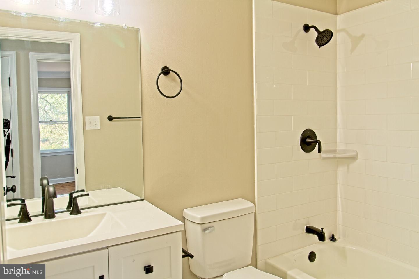 8157 POPLAR GROVE DR, WARRENTON, Virginia 20187, 4 Bedrooms Bedrooms, 7 Rooms Rooms,2 BathroomsBathrooms,Residential,For sale,8157 POPLAR GROVE DR,VAFQ2019454 MLS # VAFQ2019454