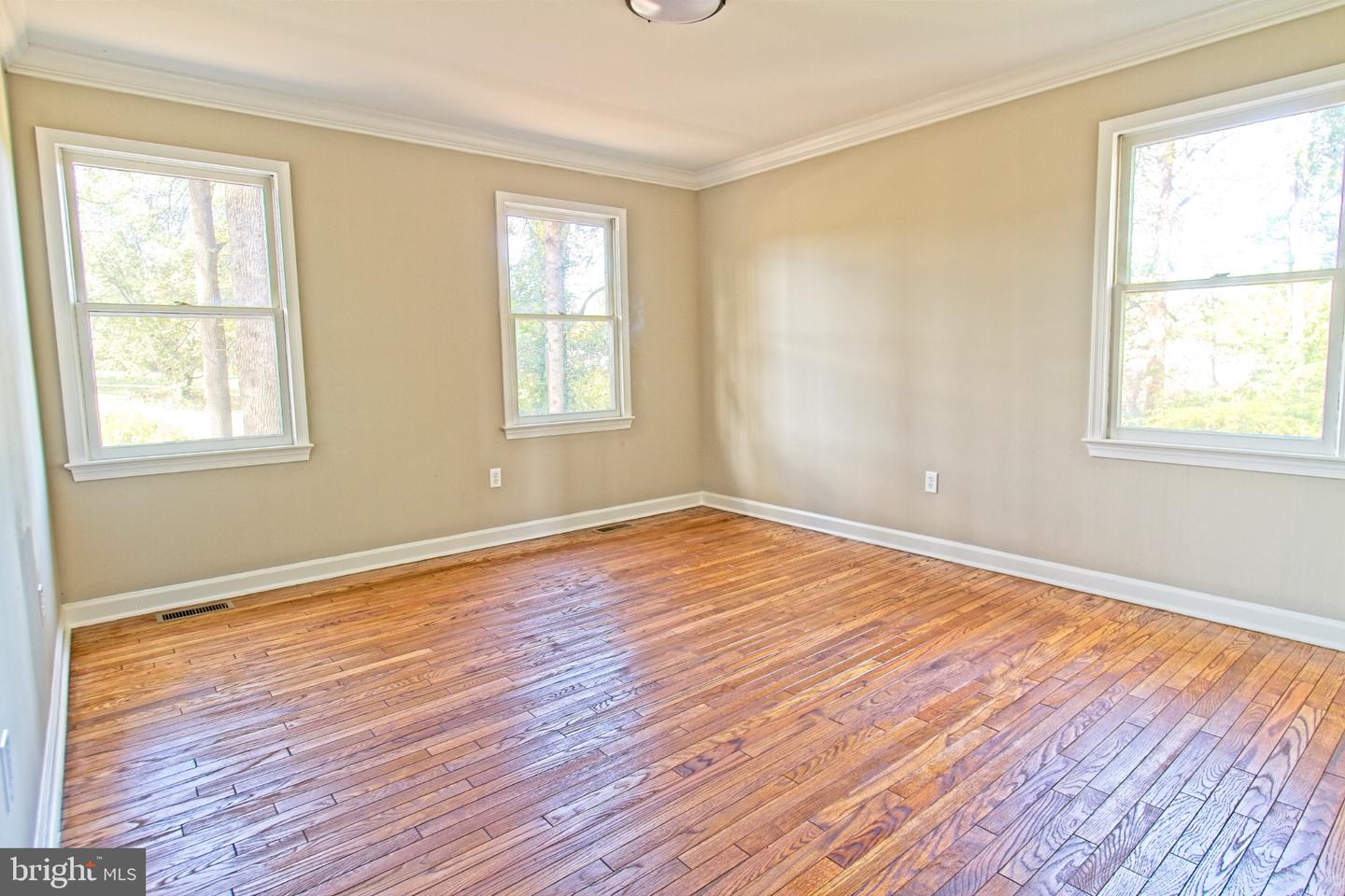 8157 POPLAR GROVE DR, WARRENTON, Virginia 20187, 4 Bedrooms Bedrooms, 7 Rooms Rooms,2 BathroomsBathrooms,Residential,For sale,8157 POPLAR GROVE DR,VAFQ2019454 MLS # VAFQ2019454
