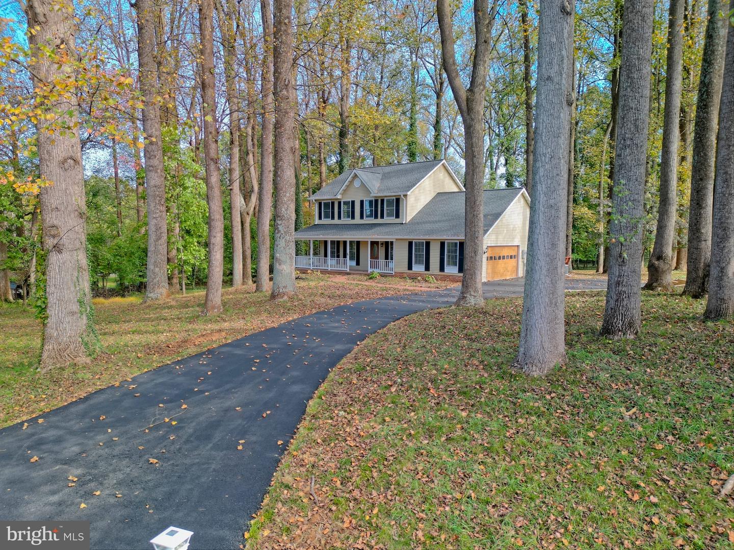 8157 POPLAR GROVE DR, WARRENTON, Virginia 20187, 4 Bedrooms Bedrooms, 7 Rooms Rooms,2 BathroomsBathrooms,Residential,For sale,8157 POPLAR GROVE DR,VAFQ2019454 MLS # VAFQ2019454