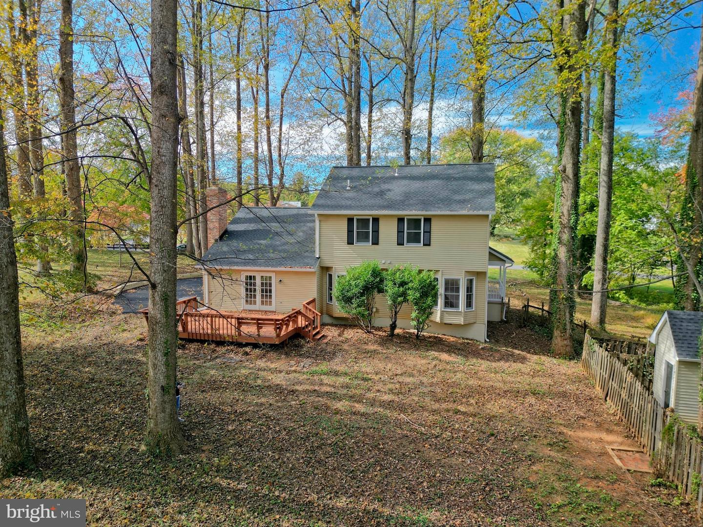 8157 POPLAR GROVE DR, WARRENTON, Virginia 20187, 4 Bedrooms Bedrooms, 7 Rooms Rooms,2 BathroomsBathrooms,Residential,For sale,8157 POPLAR GROVE DR,VAFQ2019454 MLS # VAFQ2019454