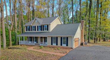 8157 POPLAR GROVE DR, WARRENTON, Virginia 20187, 4 Bedrooms Bedrooms, 7 Rooms Rooms,2 BathroomsBathrooms,Residential,For sale,8157 POPLAR GROVE DR,VAFQ2019454 MLS # VAFQ2019454