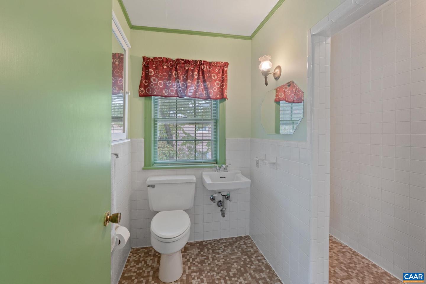 2117 TARLETON DR, CHARLOTTESVILLE, Virginia 22901, 4 Bedrooms Bedrooms, ,4 BathroomsBathrooms,Residential,For sale,2117 TARLETON DR,670223 MLS # 670223