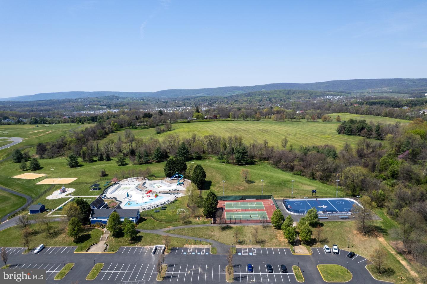 13829 MOUNTAIN RD, HILLSBORO, Virginia 20132, 2 Bedrooms Bedrooms, ,1 BathroomBathrooms,Residential,For sale,13829 MOUNTAIN RD,VALO2099102 MLS # VALO2099102