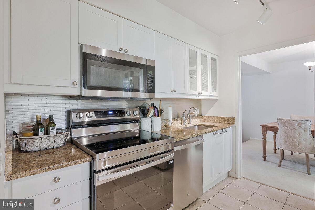 1526 PARK GLEN CT, RESTON, Virginia 20190, 4 Bedrooms Bedrooms, ,3 BathroomsBathrooms,Residential,For sale,1526 PARK GLEN CT,VAFX2260132 MLS # VAFX2260132