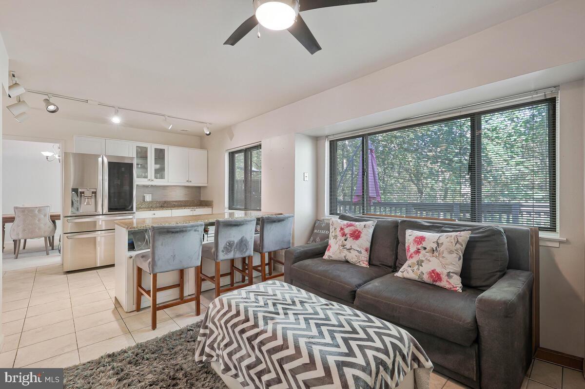 1526 PARK GLEN CT, RESTON, Virginia 20190, 4 Bedrooms Bedrooms, ,3 BathroomsBathrooms,Residential,For sale,1526 PARK GLEN CT,VAFX2260132 MLS # VAFX2260132