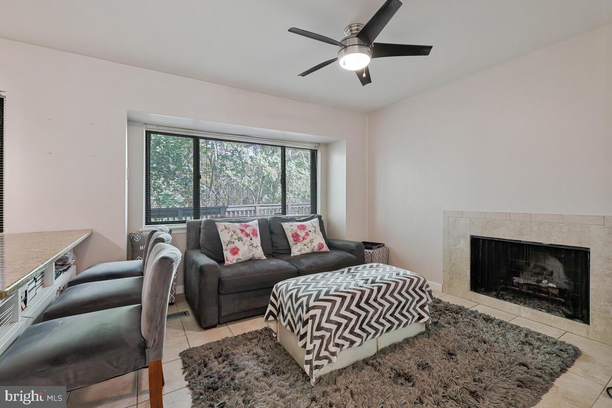 1526 PARK GLEN CT, RESTON, Virginia 20190, 4 Bedrooms Bedrooms, ,3 BathroomsBathrooms,Residential,For sale,1526 PARK GLEN CT,VAFX2260132 MLS # VAFX2260132