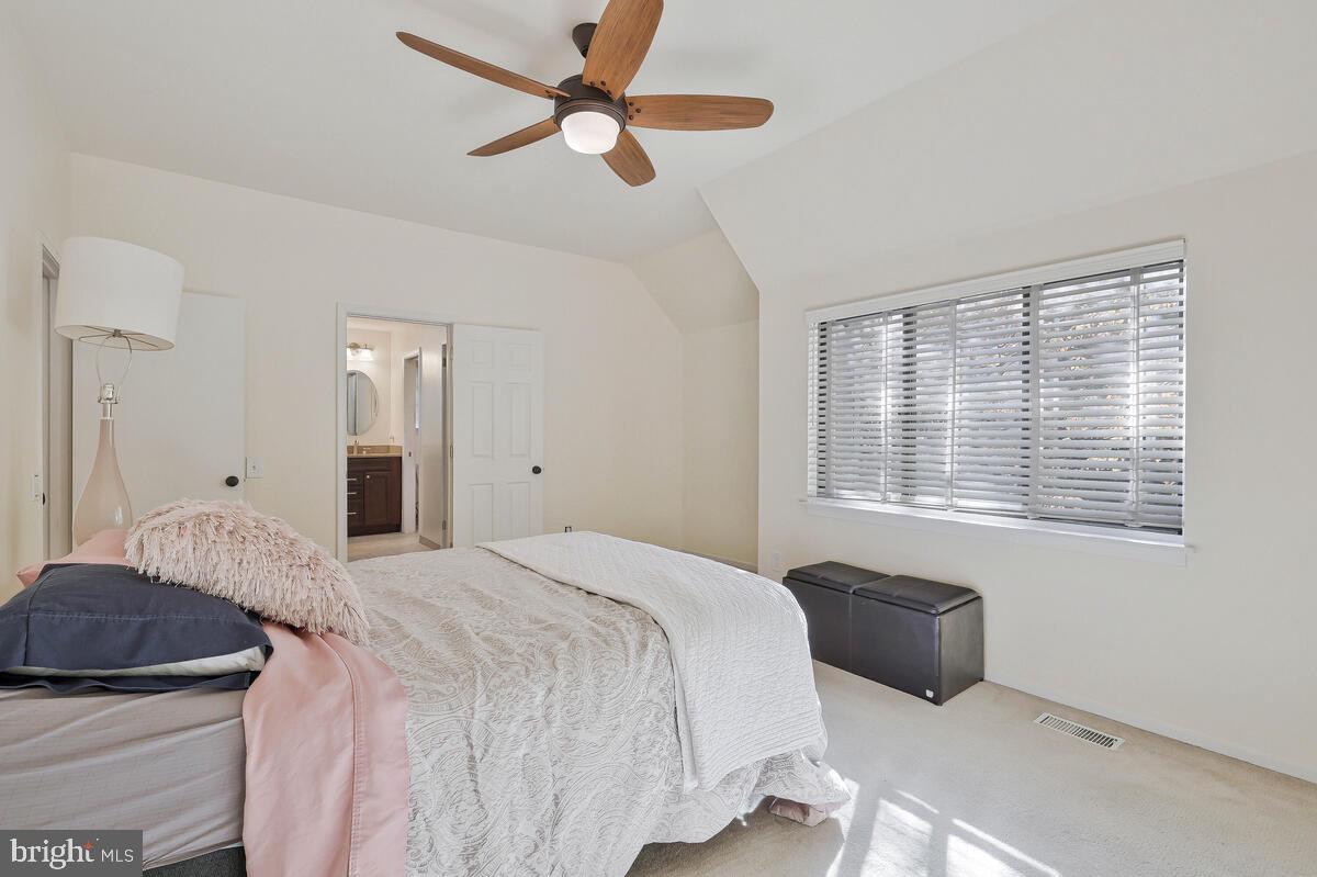 1526 PARK GLEN CT, RESTON, Virginia 20190, 4 Bedrooms Bedrooms, ,3 BathroomsBathrooms,Residential,For sale,1526 PARK GLEN CT,VAFX2260132 MLS # VAFX2260132