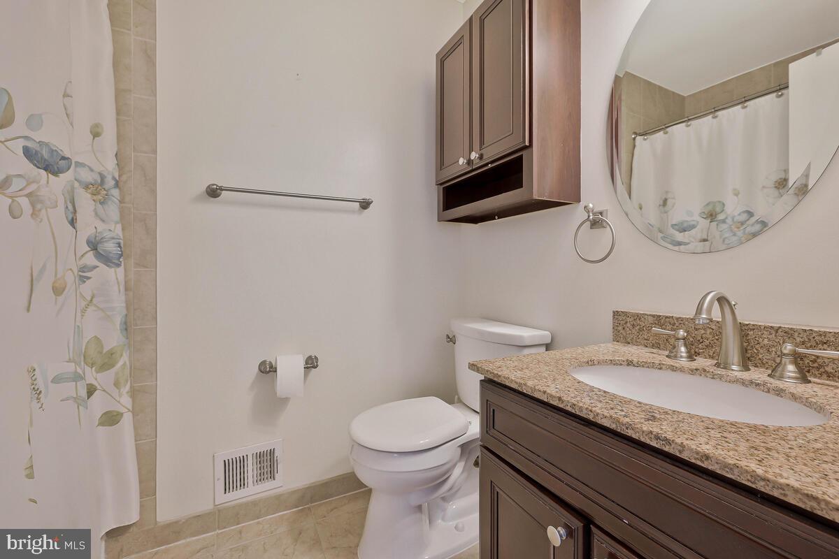 1526 PARK GLEN CT, RESTON, Virginia 20190, 4 Bedrooms Bedrooms, ,3 BathroomsBathrooms,Residential,For sale,1526 PARK GLEN CT,VAFX2260132 MLS # VAFX2260132