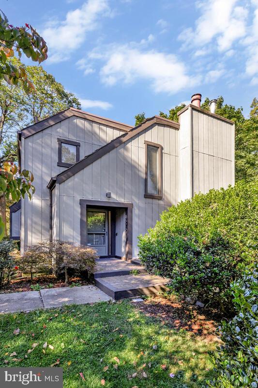 1526 PARK GLEN CT, RESTON, Virginia 20190, 4 Bedrooms Bedrooms, ,3 BathroomsBathrooms,Residential,For sale,1526 PARK GLEN CT,VAFX2260132 MLS # VAFX2260132