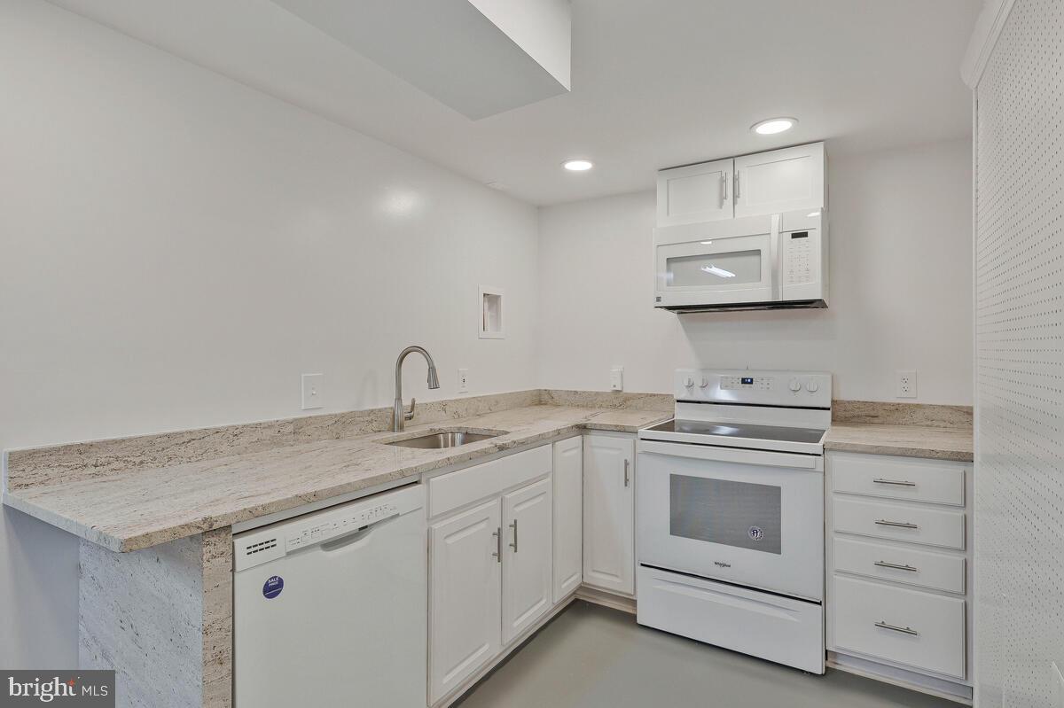 1526 PARK GLEN CT, RESTON, Virginia 20190, 4 Bedrooms Bedrooms, ,3 BathroomsBathrooms,Residential,For sale,1526 PARK GLEN CT,VAFX2260132 MLS # VAFX2260132