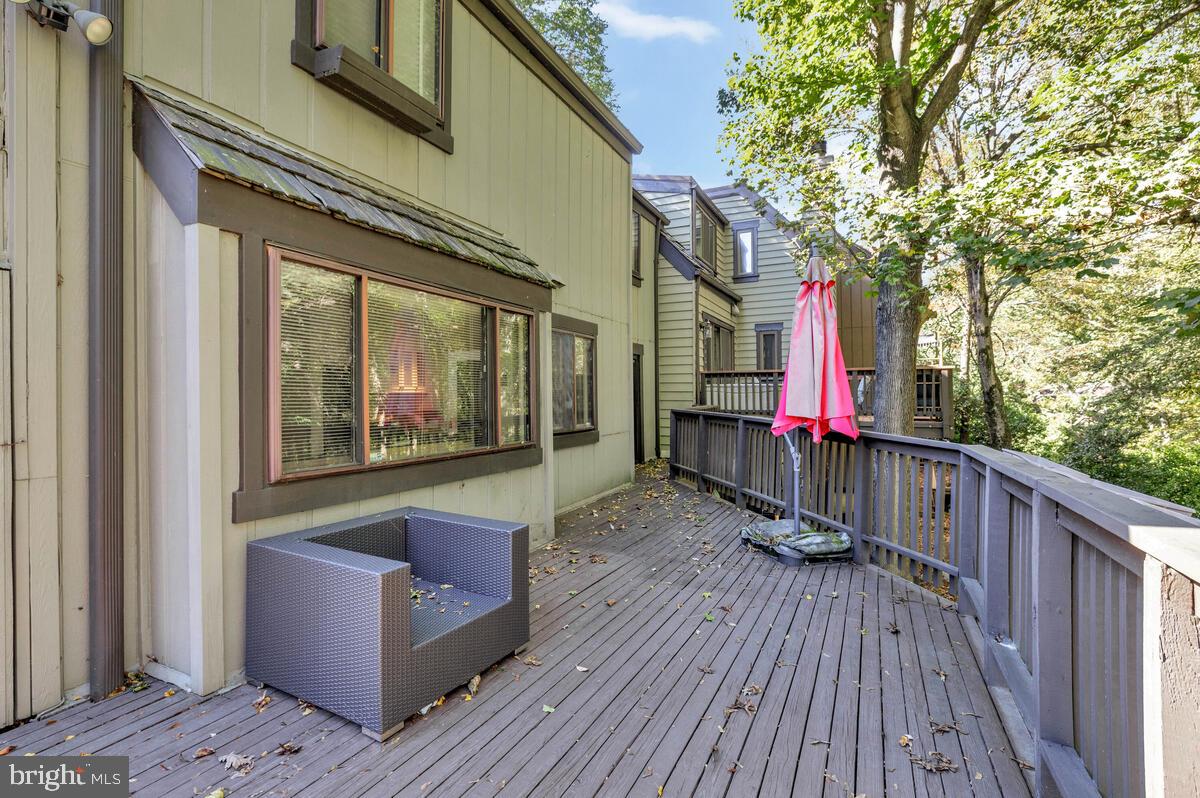 1526 PARK GLEN CT, RESTON, Virginia 20190, 4 Bedrooms Bedrooms, ,3 BathroomsBathrooms,Residential,For sale,1526 PARK GLEN CT,VAFX2260132 MLS # VAFX2260132