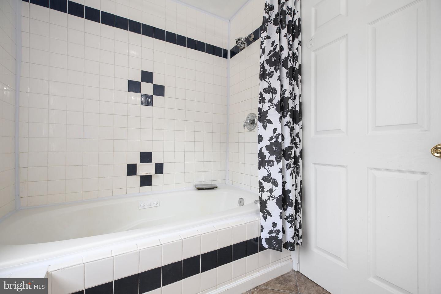 3004 LEE DRIVE EXTENDED, FREDERICKSBURG, Virginia 22408, 3 Bedrooms Bedrooms, ,2 BathroomsBathrooms,Residential,For sale,3004 LEE DRIVE EXTENDED,VASP2035650 MLS # VASP2035650
