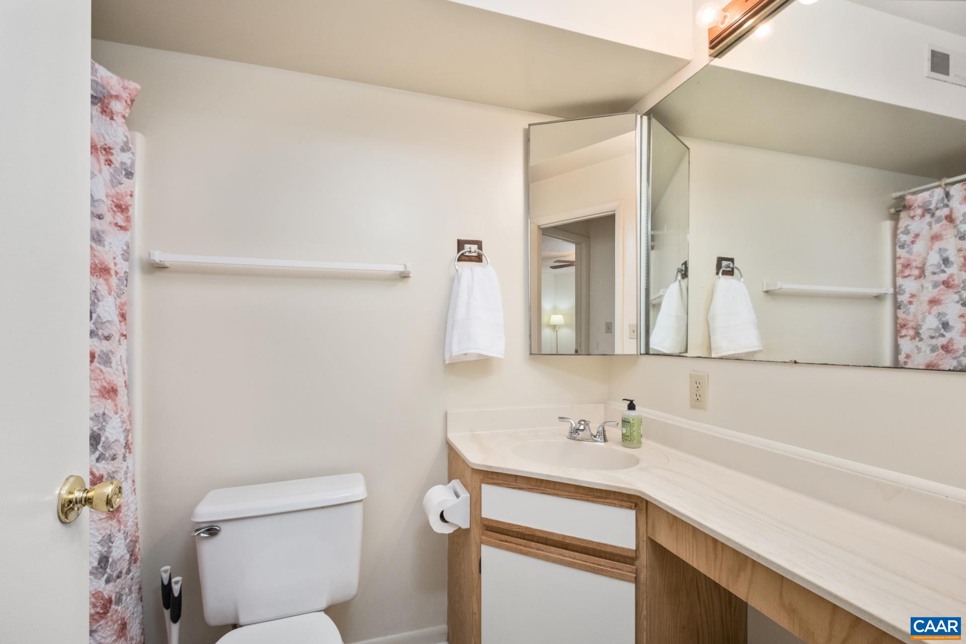 103 TURTLE CREEK RD, CHARLOTTESVILLE, Virginia 22901, 2 Bedrooms Bedrooms, ,2 BathroomsBathrooms,Residential,103 TURTLE CREEK RD,669199 MLS # 669199