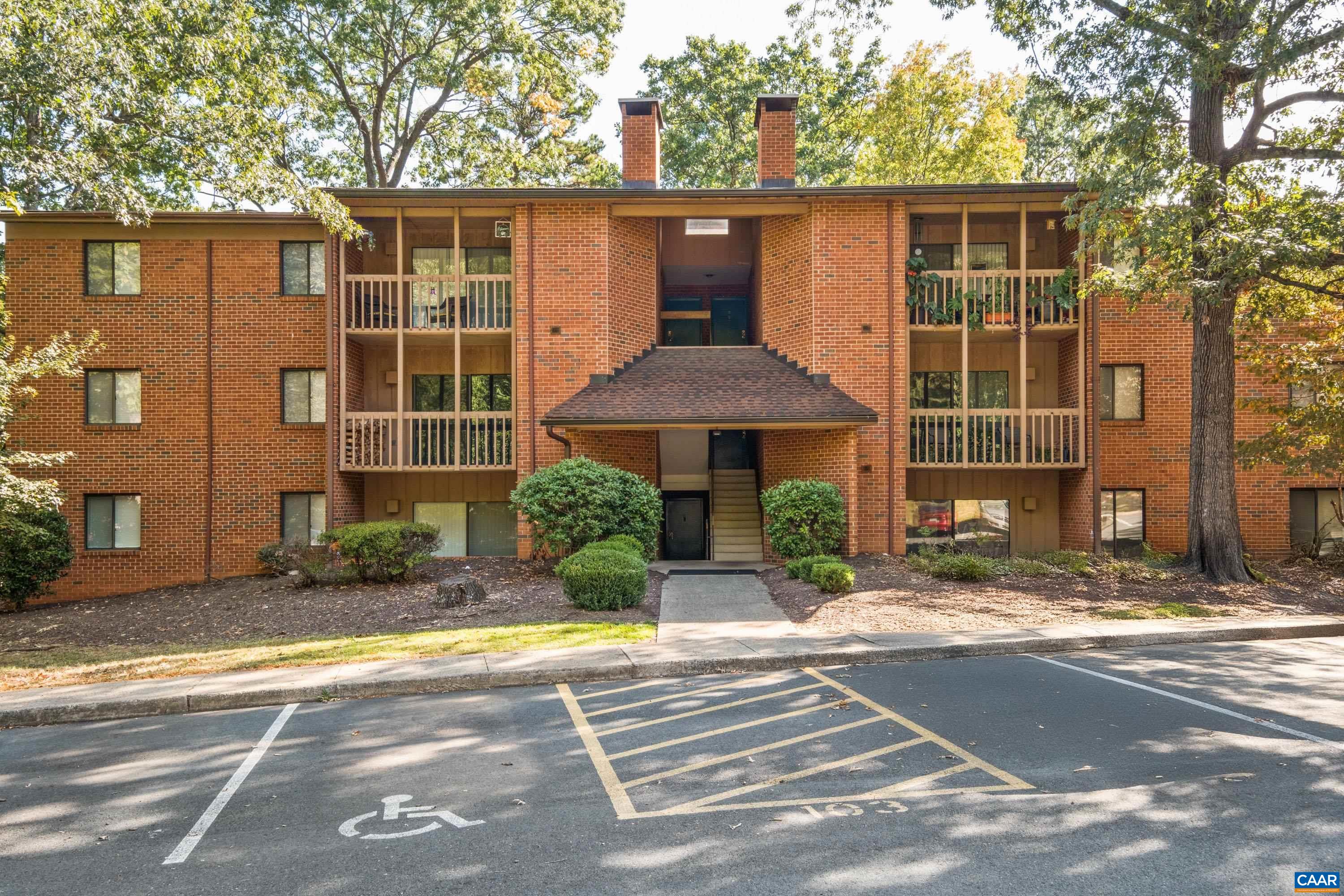 103 TURTLE CREEK RD, CHARLOTTESVILLE, Virginia 22901, 2 Bedrooms Bedrooms, ,2 BathroomsBathrooms,Residential,103 TURTLE CREEK RD,669199 MLS # 669199