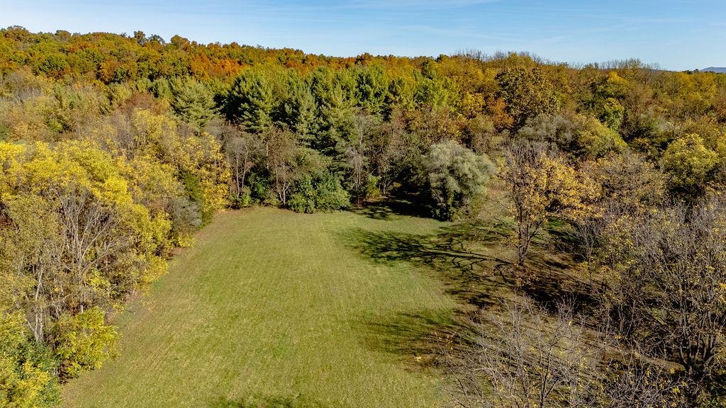 94 DICES SPRING RD, WEYERS CAVE, Virginia 24486, 3 Bedrooms Bedrooms, ,2 BathroomsBathrooms,Residential,94 DICES SPRING RD,670224 MLS # 670224