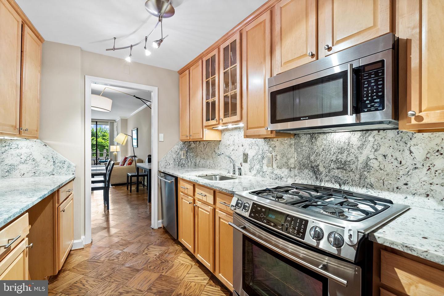 700 NEW HAMPSHIRE AVE NW #320, WASHINGTON, District Of Columbia 20037, 1 Bedroom Bedrooms, ,1 BathroomBathrooms,Residential,For sale,700 NEW HAMPSHIRE AVE NW #320,DCDC2224056 MLS # DCDC2224056