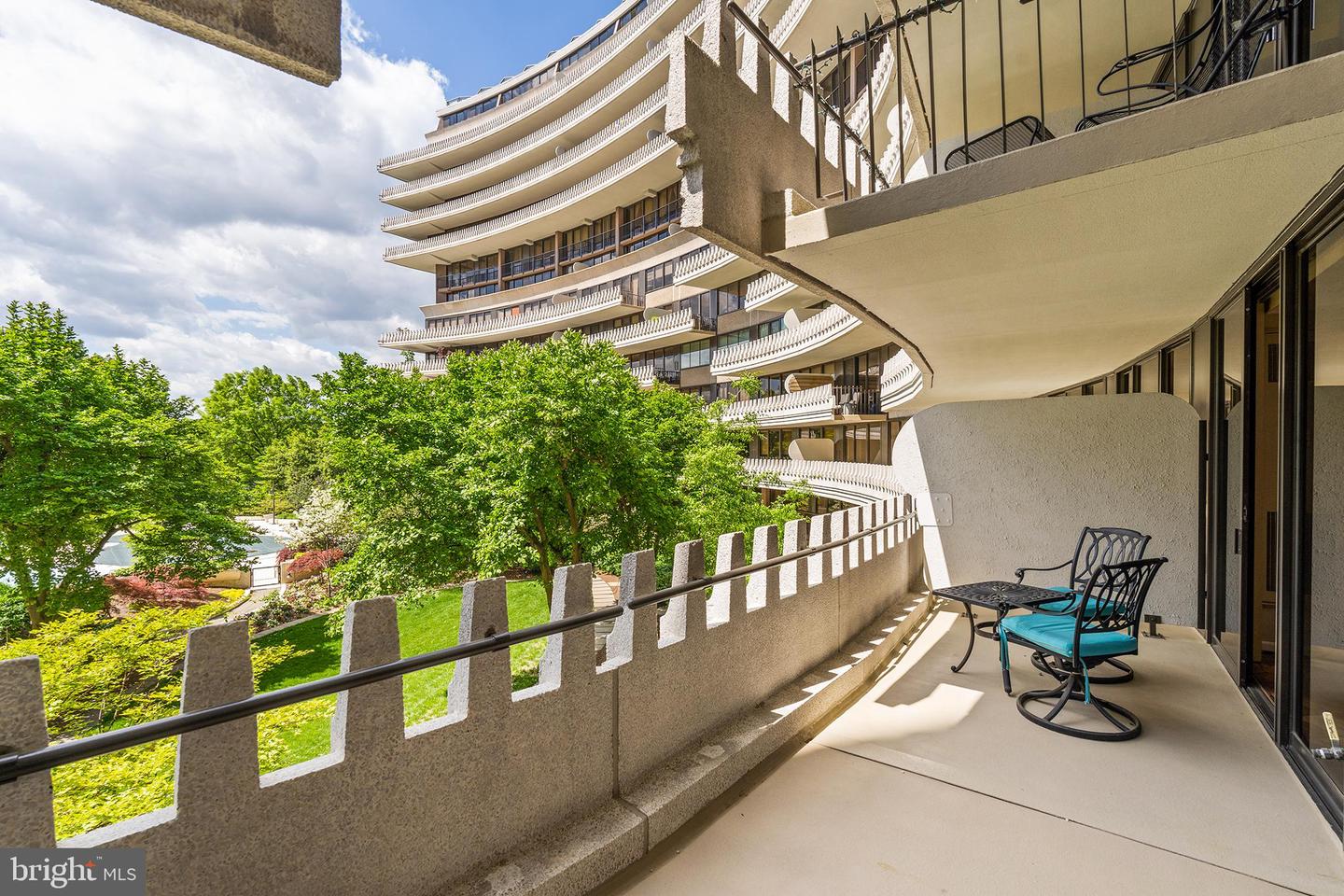 700 NEW HAMPSHIRE AVE NW #320, WASHINGTON, District Of Columbia 20037, 1 Bedroom Bedrooms, ,1 BathroomBathrooms,Residential,For sale,700 NEW HAMPSHIRE AVE NW #320,DCDC2224056 MLS # DCDC2224056