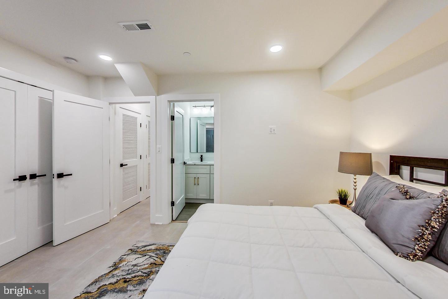 1626 NE K ST NE #A, WASHINGTON, District Of Columbia 20002, 3 Bedrooms Bedrooms, ,4 BathroomsBathrooms,Residential,For sale,1626 NE K ST NE #A,DCDC2224860 MLS # DCDC2224860