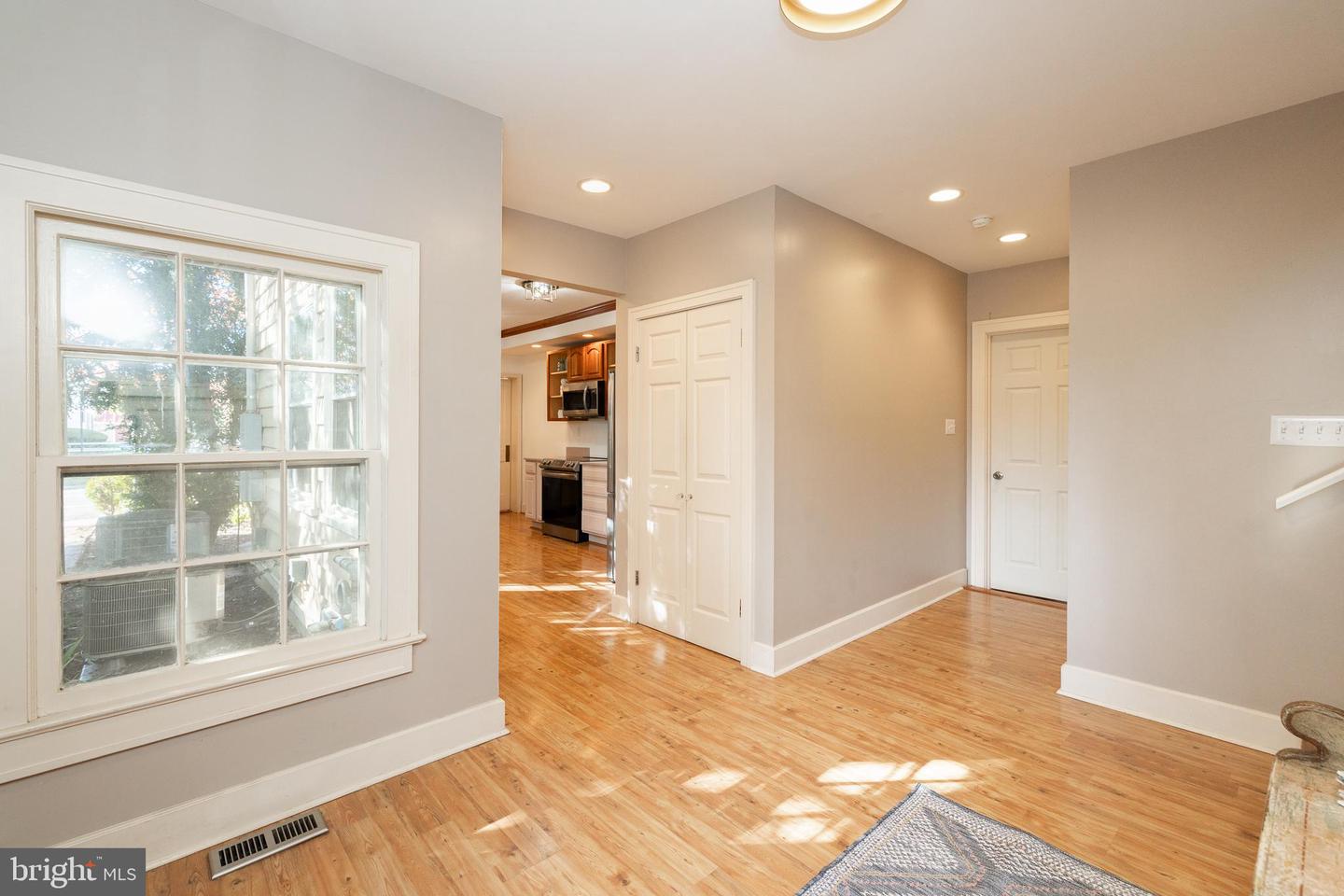 132 AMHERST ST, WINCHESTER, Virginia 22601, 4 Bedrooms Bedrooms, ,3 BathroomsBathrooms,Residential,For sale,132 AMHERST ST,VAWI2009126 MLS # VAWI2009126
