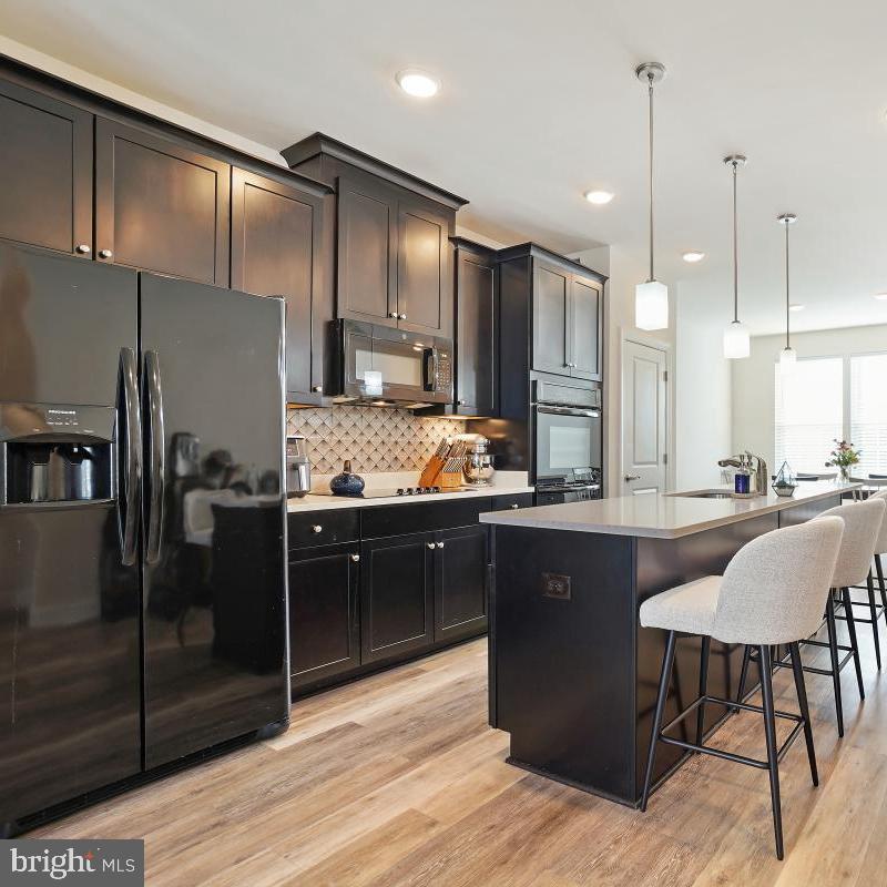 8754 ELSING GREEN DR, MANASSAS, Virginia 20112, 3 Bedrooms Bedrooms, ,3 BathroomsBathrooms,Residential,For sale,8754 ELSING GREEN DR,VAPW2106030 MLS # VAPW2106030