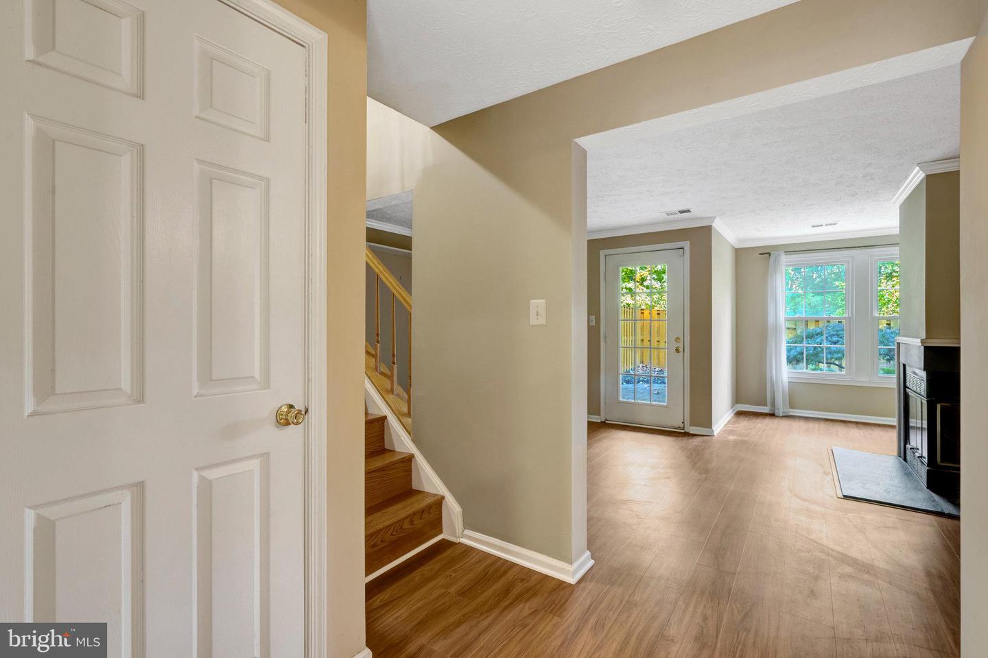 6050 CLAY SPUR CT, CENTREVILLE, Virginia 20121, 3 Bedrooms Bedrooms, 7 Rooms Rooms,3 BathroomsBathrooms,Residential,For sale,6050 CLAY SPUR CT,VAFX2274388 MLS # VAFX2274388