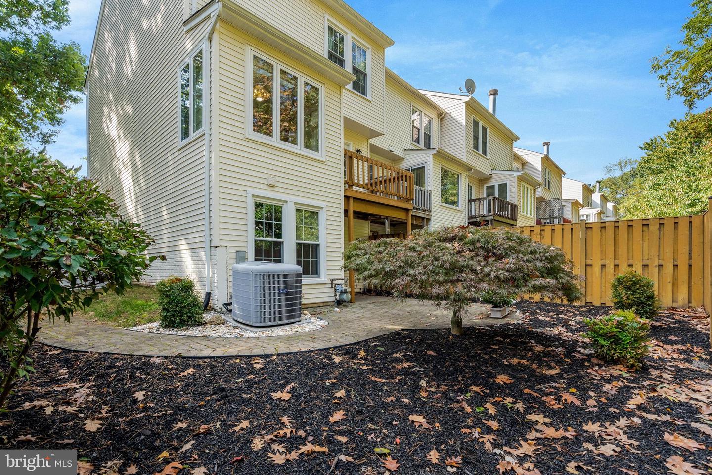 6050 CLAY SPUR CT, CENTREVILLE, Virginia 20121, 3 Bedrooms Bedrooms, 7 Rooms Rooms,3 BathroomsBathrooms,Residential,For sale,6050 CLAY SPUR CT,VAFX2274388 MLS # VAFX2274388