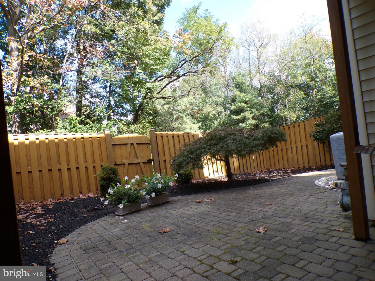 6050 CLAY SPUR CT, CENTREVILLE, Virginia 20121, 3 Bedrooms Bedrooms, 7 Rooms Rooms,3 BathroomsBathrooms,Residential,For sale,6050 CLAY SPUR CT,VAFX2274388 MLS # VAFX2274388