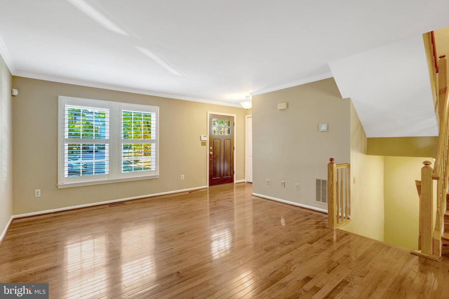 6050 CLAY SPUR CT, CENTREVILLE, Virginia 20121, 3 Bedrooms Bedrooms, 7 Rooms Rooms,3 BathroomsBathrooms,Residential,For sale,6050 CLAY SPUR CT,VAFX2274388 MLS # VAFX2274388