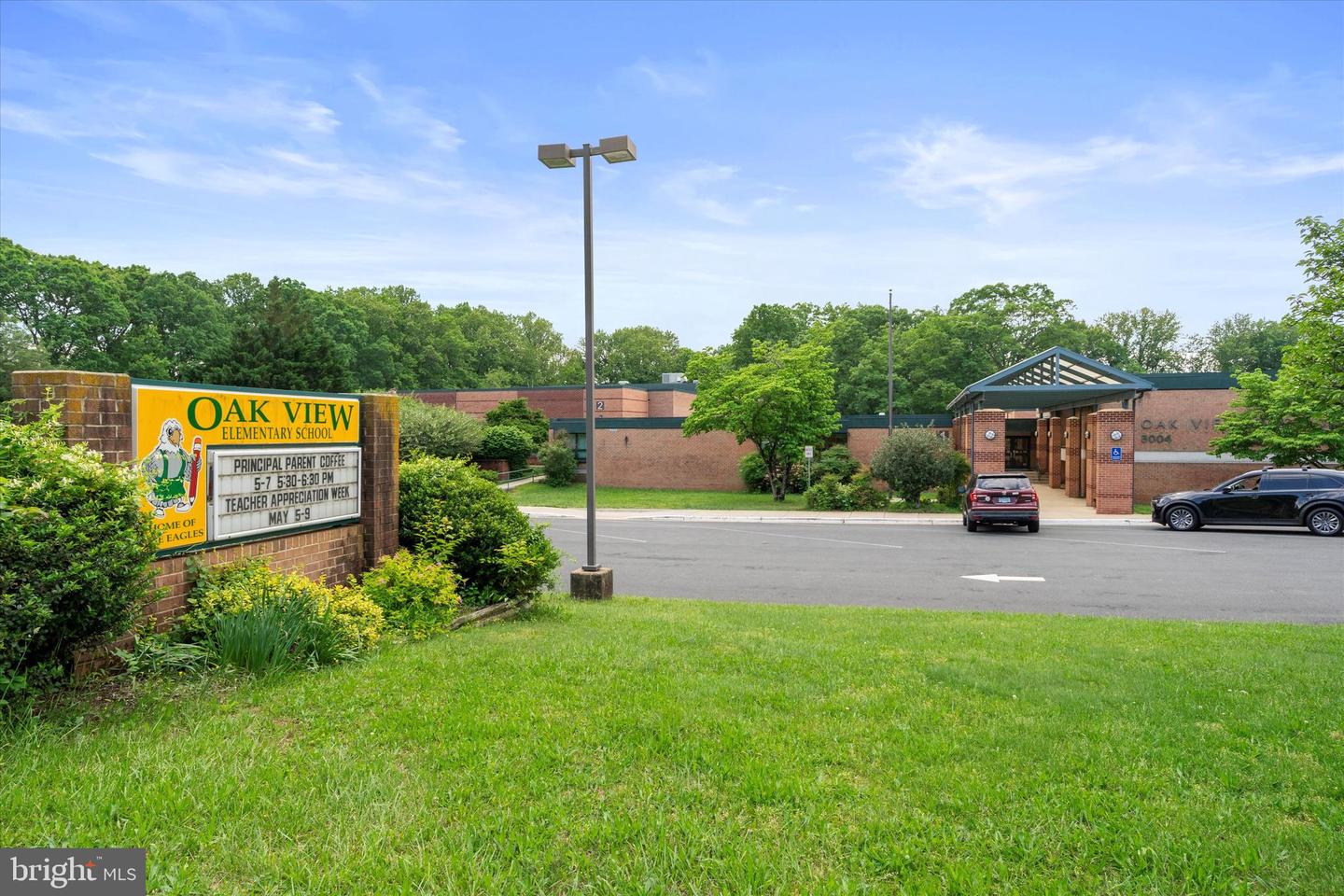 5504 WINFORD CT, FAIRFAX, Virginia 22032, 3 Bedrooms Bedrooms, ,2 BathroomsBathrooms,Residential,For sale,5504 WINFORD CT,VAFX2274448 MLS # VAFX2274448