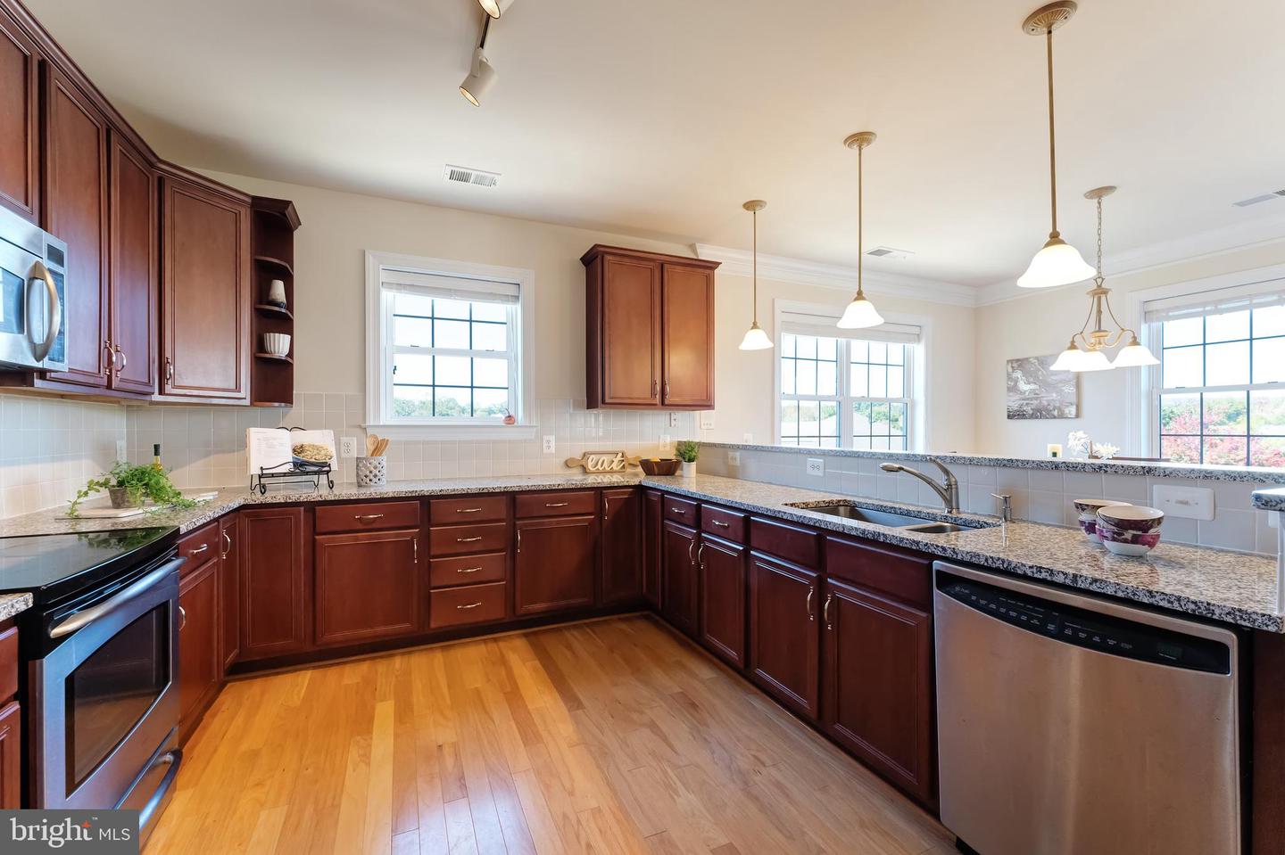 15251 ROYAL CREST DR #306, HAYMARKET, Virginia 20169, 3 Bedrooms Bedrooms, ,2 BathroomsBathrooms,Residential,For sale,15251 ROYAL CREST DR #306,VAPW2106080 MLS # VAPW2106080