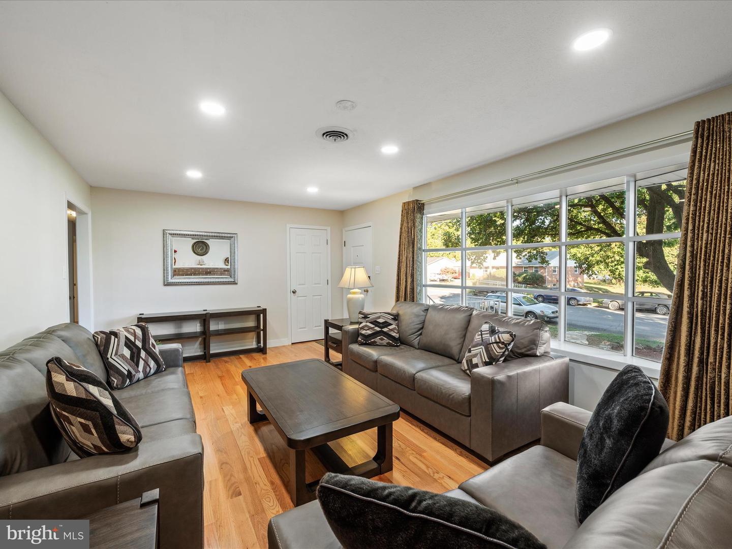 339 LANNY DR, WINCHESTER, Virginia 22601, 3 Bedrooms Bedrooms, ,2 BathroomsBathrooms,Residential,For sale,339 LANNY DR,VAWI2009260 MLS # VAWI2009260 339 LANNY DR, WINCHESTER, Virginia 22601, 3 Bedrooms Bedrooms, ,2 BathroomsBathrooms,Residential,For sale,339 LANNY DR,VAWI2009260 MLS # VAWI2009260