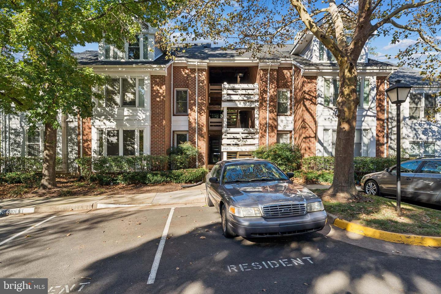 3152-B COVEWOOD CT, FALLS CHURCH, Virginia 22042, 2 Bedrooms Bedrooms, ,2 BathroomsBathrooms,Residential,For sale,3152-B COVEWOOD CT,VAFX2274796 MLS # VAFX2274796