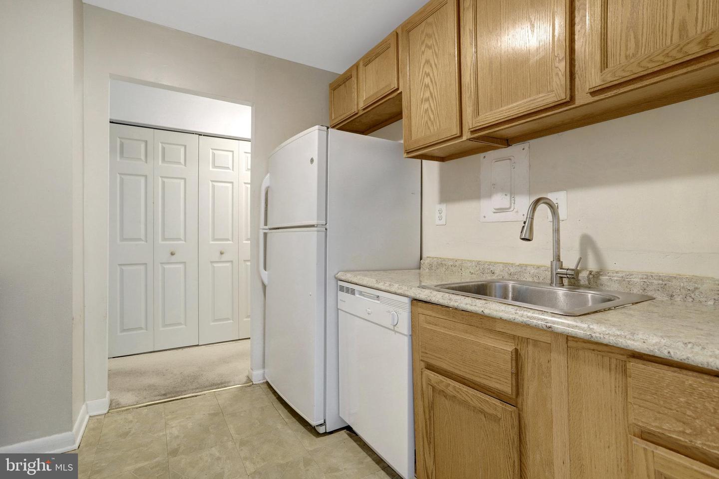 5565 COLUMBIA PIKE #412, ARLINGTON, Virginia 22204, 1 Bedroom Bedrooms, ,1 BathroomBathrooms,Residential,For sale,5565 COLUMBIA PIKE #412,VAAR2065062 MLS # VAAR2065062