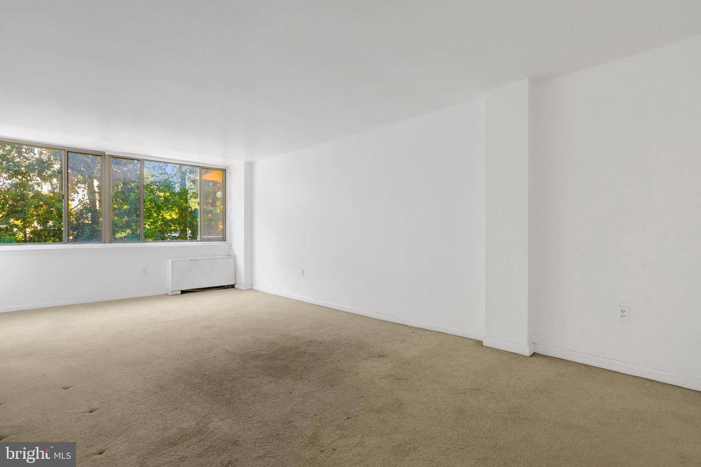 5565 COLUMBIA PIKE #412, ARLINGTON, Virginia 22204, 1 Bedroom Bedrooms, ,1 BathroomBathrooms,Residential,For sale,5565 COLUMBIA PIKE #412,VAAR2065062 MLS # VAAR2065062
