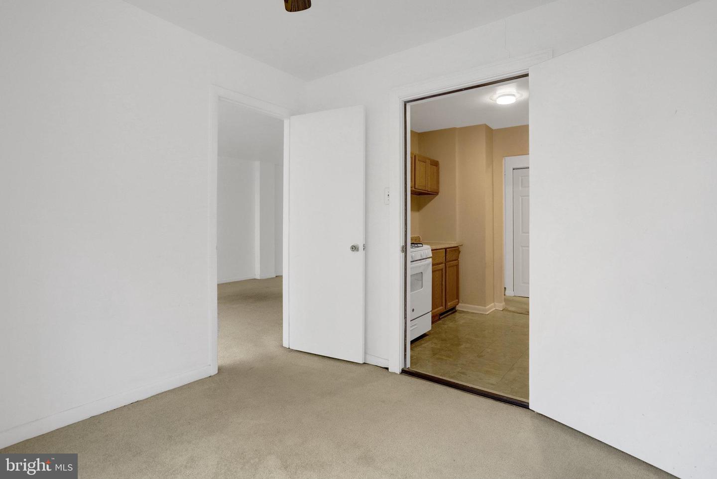 5565 COLUMBIA PIKE #412, ARLINGTON, Virginia 22204, 1 Bedroom Bedrooms, ,1 BathroomBathrooms,Residential,For sale,5565 COLUMBIA PIKE #412,VAAR2065062 MLS # VAAR2065062