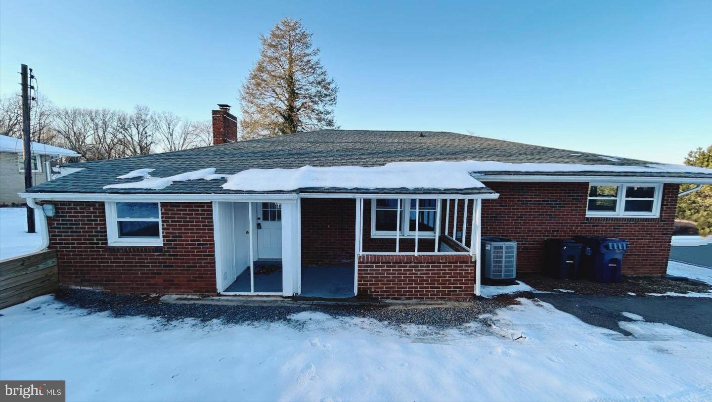 354 BERRY ST, ORANGE, Virginia 22960, 3 Bedrooms Bedrooms, 6 Rooms Rooms,1 BathroomBathrooms,Residential,For sale,354 BERRY ST,VAOR2012580 MLS # VAOR2012580