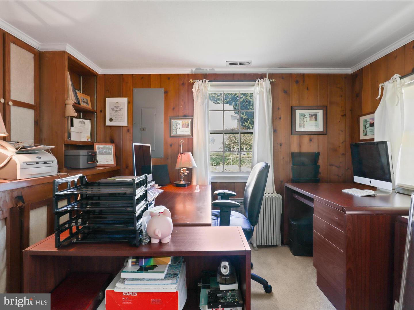 910 LOCUST ST, HERNDON, Virginia 20170, 3 Bedrooms Bedrooms, 8 Rooms Rooms,1 BathroomBathrooms,Residential,For sale,910 LOCUST ST,VAFX2275290 MLS # VAFX2275290