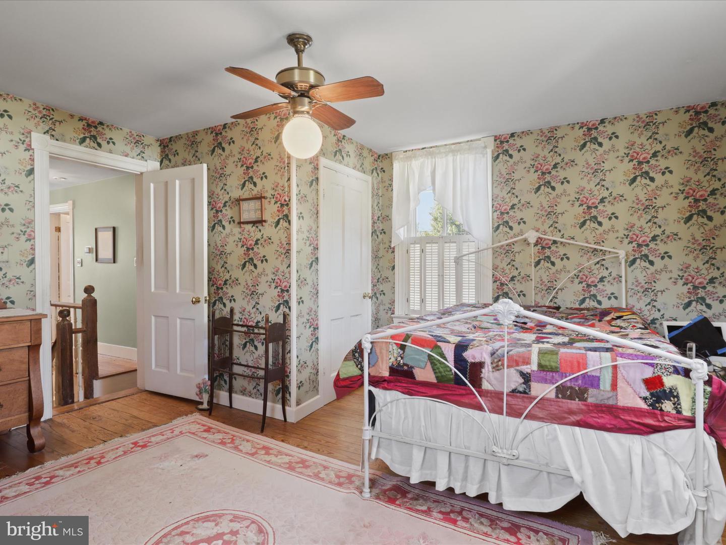 910 LOCUST ST, HERNDON, Virginia 20170, 3 Bedrooms Bedrooms, 8 Rooms Rooms,1 BathroomBathrooms,Residential,For sale,910 LOCUST ST,VAFX2275290 MLS # VAFX2275290