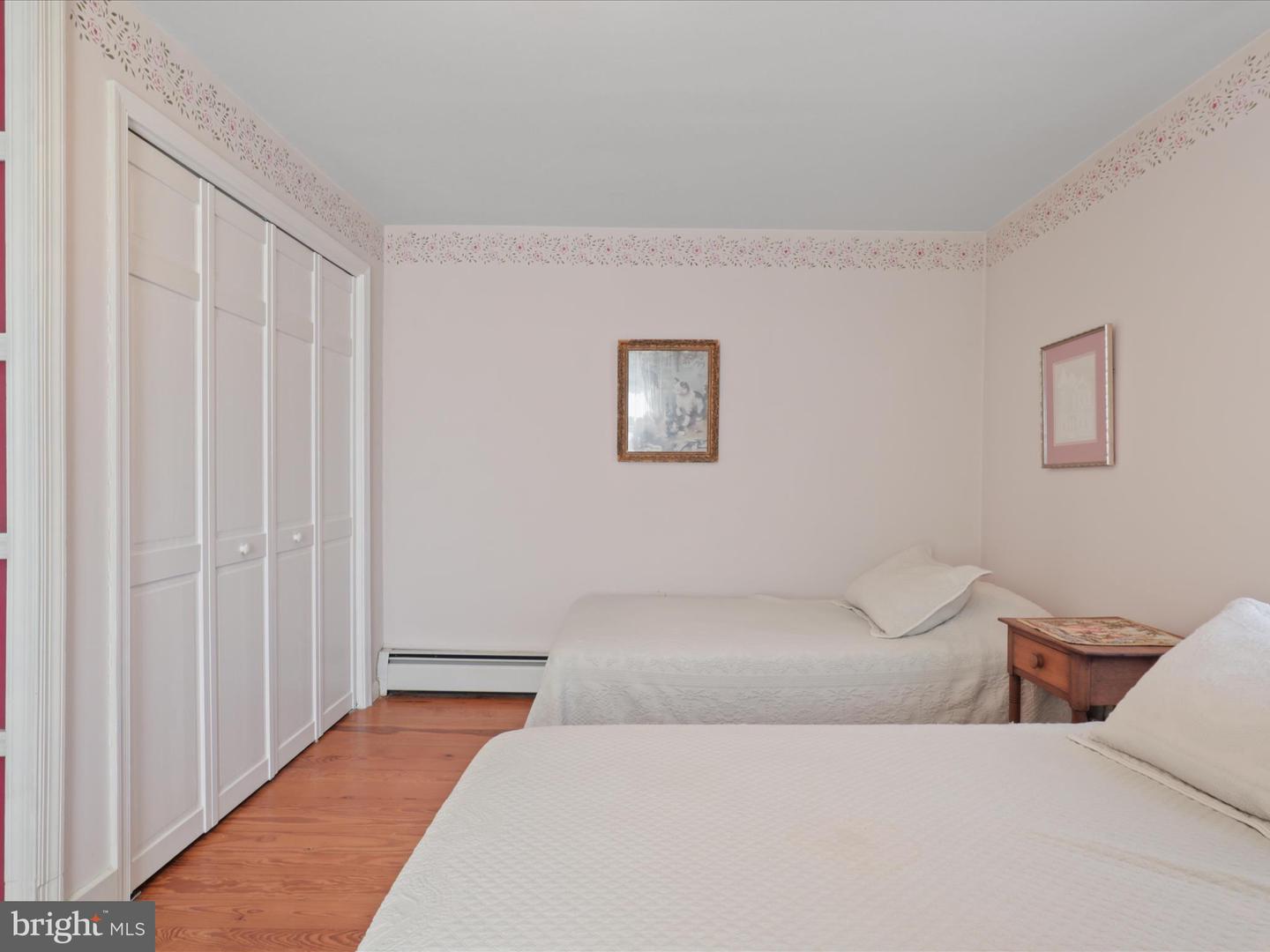 910 LOCUST ST, HERNDON, Virginia 20170, 3 Bedrooms Bedrooms, 8 Rooms Rooms,1 BathroomBathrooms,Residential,For sale,910 LOCUST ST,VAFX2275290 MLS # VAFX2275290