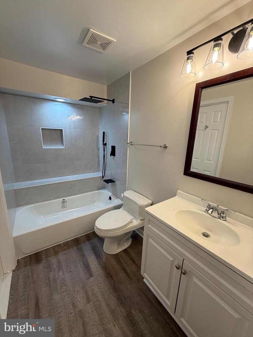 14325 JOHNNY MOORE CT, CENTREVILLE, Virginia 20120, 2 Bedrooms Bedrooms, ,2 BathroomsBathrooms,Residential,For sale,14325 JOHNNY MOORE CT,VAFX2259650 MLS # VAFX2259650