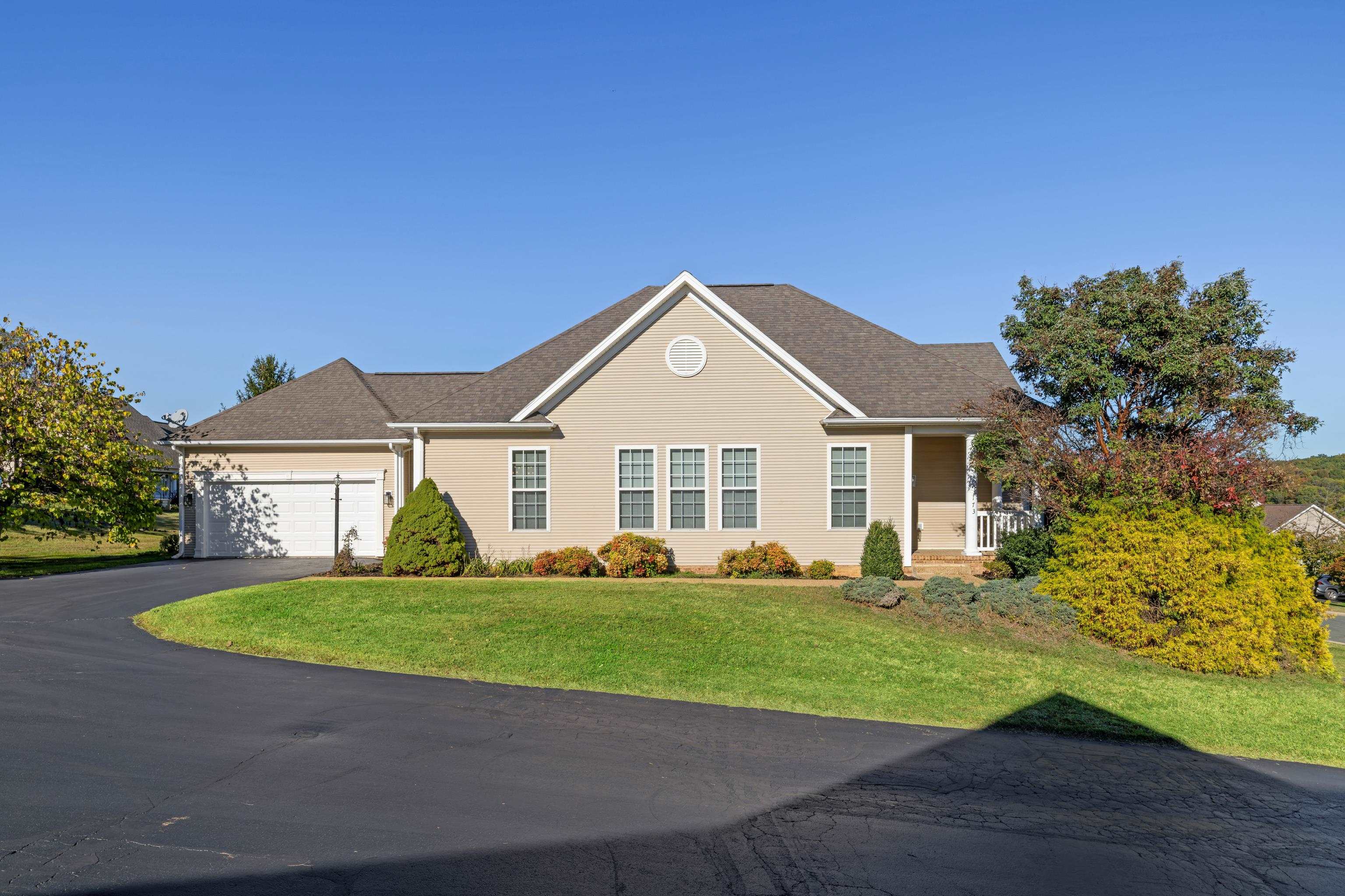 173 HEATHER LN, STAUNTON, Virginia 24401, 3 Bedrooms Bedrooms, ,3 BathroomsBathrooms,Residential,173 HEATHER LN,670227 MLS # 670227