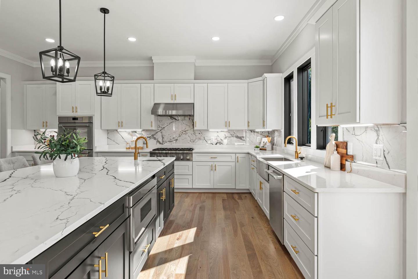 6449 ORLAND ST, FALLS CHURCH, Virginia 22043, 6 Bedrooms Bedrooms, ,6 BathroomsBathrooms,Residential,For sale,6449 ORLAND ST,VAFX2264294 MLS # VAFX2264294