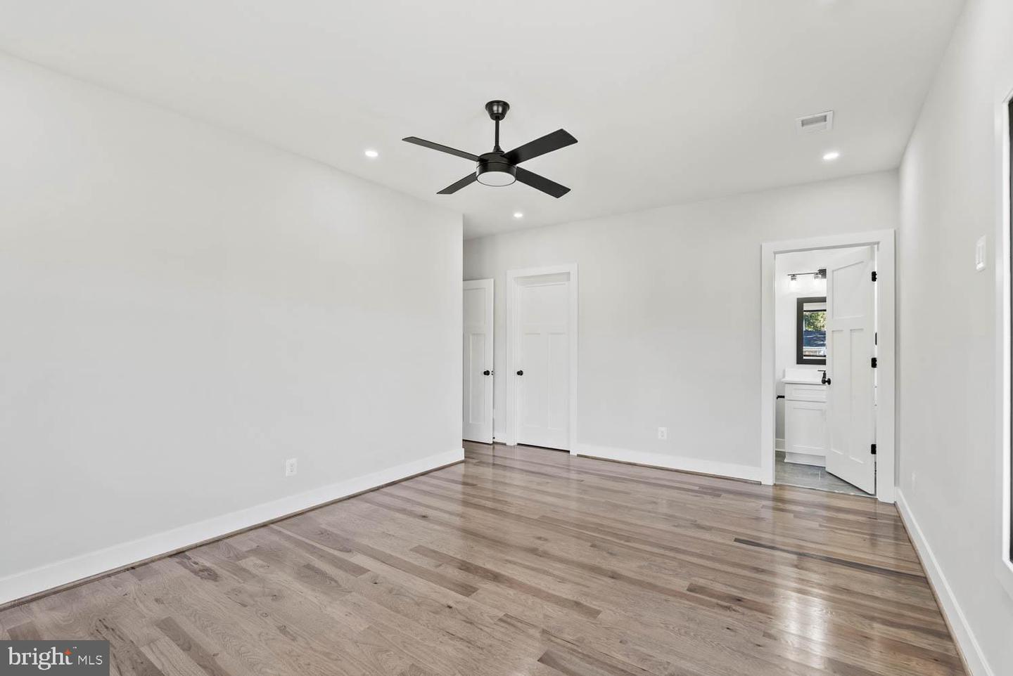 6449 ORLAND ST, FALLS CHURCH, Virginia 22043, 6 Bedrooms Bedrooms, ,6 BathroomsBathrooms,Residential,For sale,6449 ORLAND ST,VAFX2264294 MLS # VAFX2264294