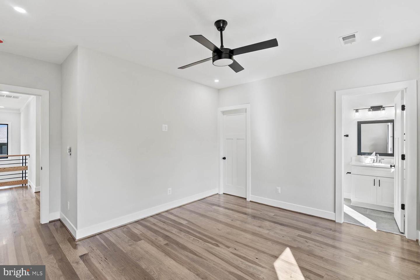 6449 ORLAND ST, FALLS CHURCH, Virginia 22043, 6 Bedrooms Bedrooms, ,6 BathroomsBathrooms,Residential,For sale,6449 ORLAND ST,VAFX2264294 MLS # VAFX2264294